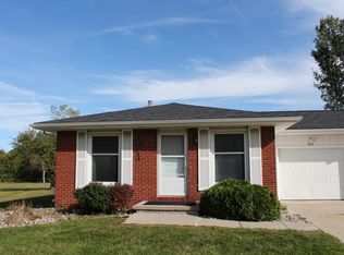 1013 Harvest Ln, Lansing, MI 48917