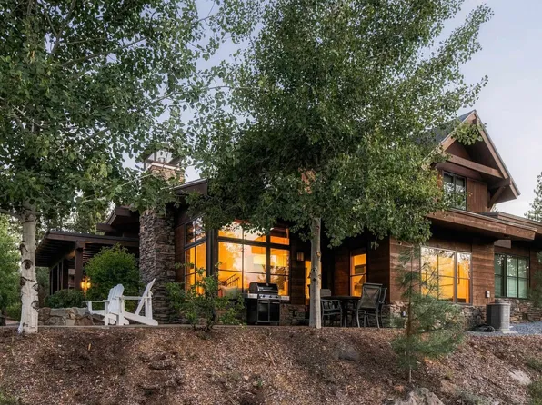10108 Sagebrush Ct, Truckee, CA 96161