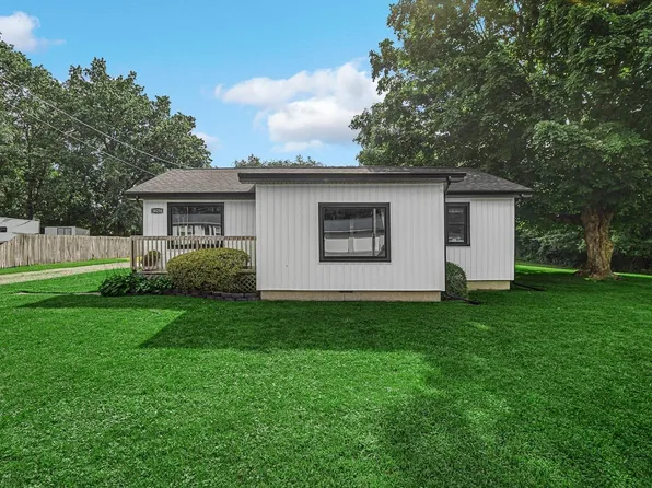 10258 Muckshaw Rd, Plymouth, IN 46563