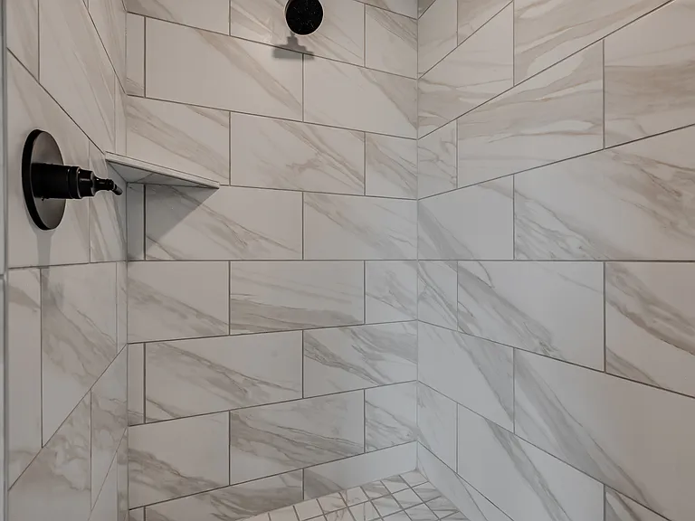 3241 Mangrove Dr — Photo 12