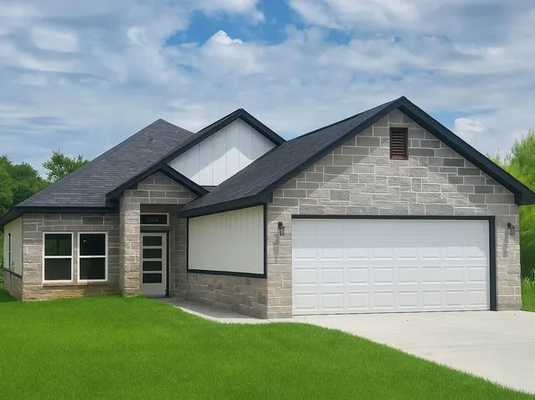 2591 Dove Xing, Navasota, TX 77868