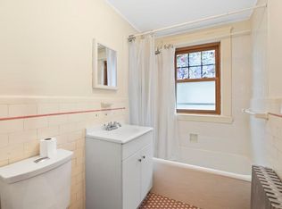 188 Roslindale Ave, Roslindale, MA 02131