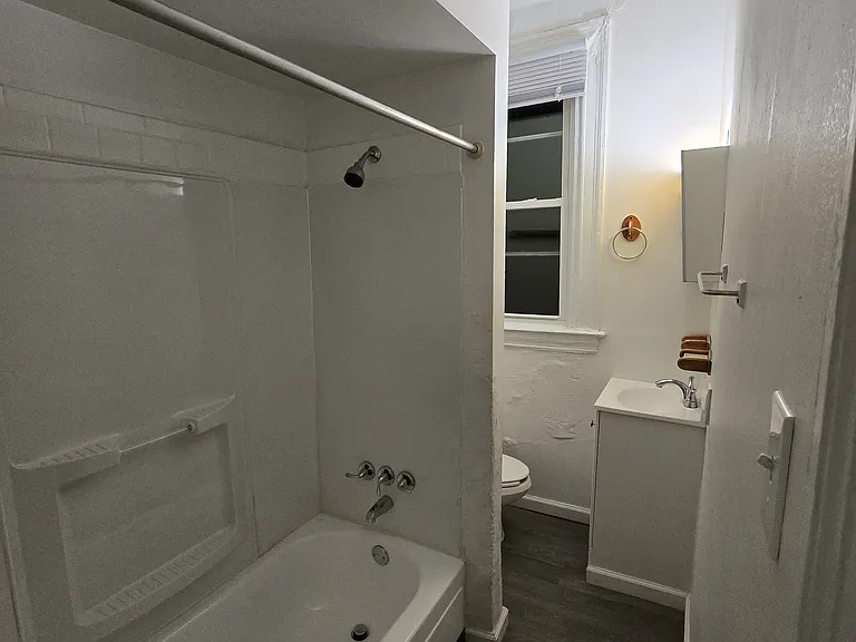 2841 Centre Ave #7 — Photo 10