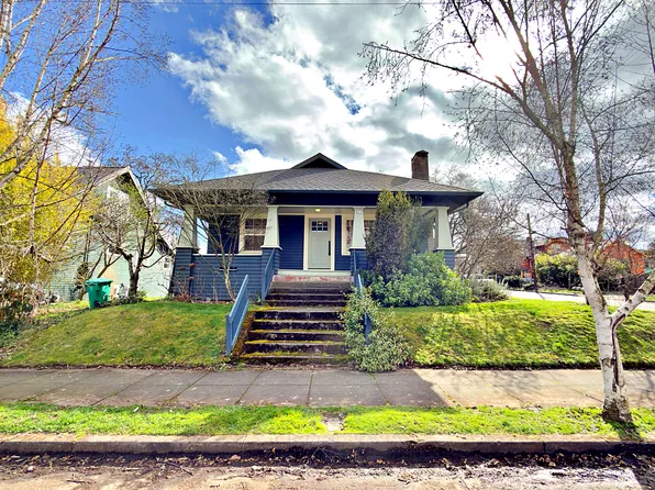 858 N Stafford St, Portland, OR 97217