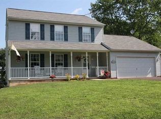 299 Stonehaven Dr, Red Hill, PA 18076