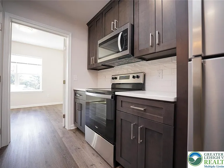 1210 Eaton Ave #201 — Photo 10