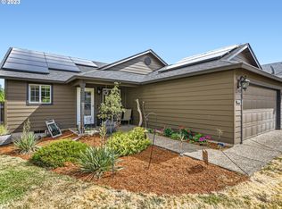 1240 N Tyler Ct, Lafayette, OR 97127