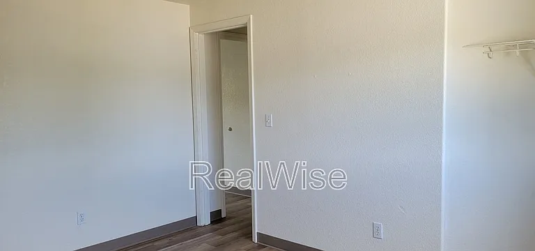 715 SW Laurel St — Photo 26