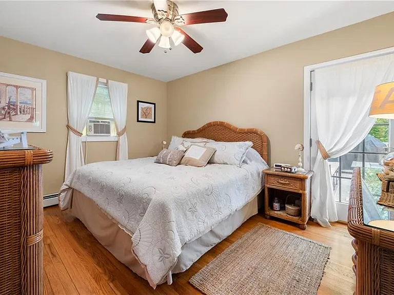 24 Quannacut Rd — Photo 8