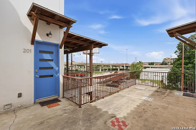 Casa Blanca Lofts — Photo 2