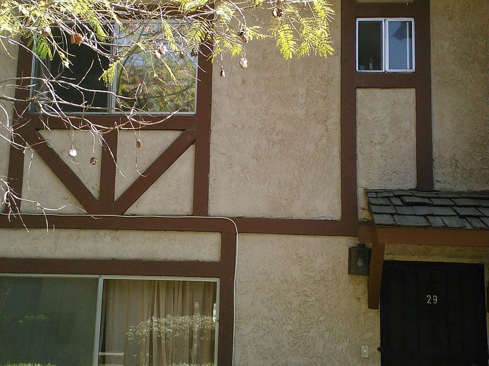 2nd image of 14333 Van Nuys Blvd Unit 29