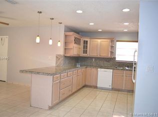 2476 SW 17th St #0, Miami, FL 33145