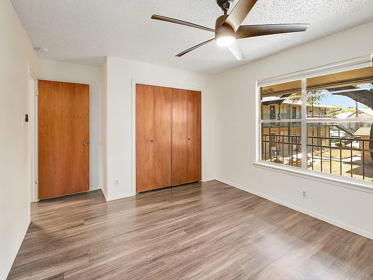 509 Cedar Dr #206 — Photo 9