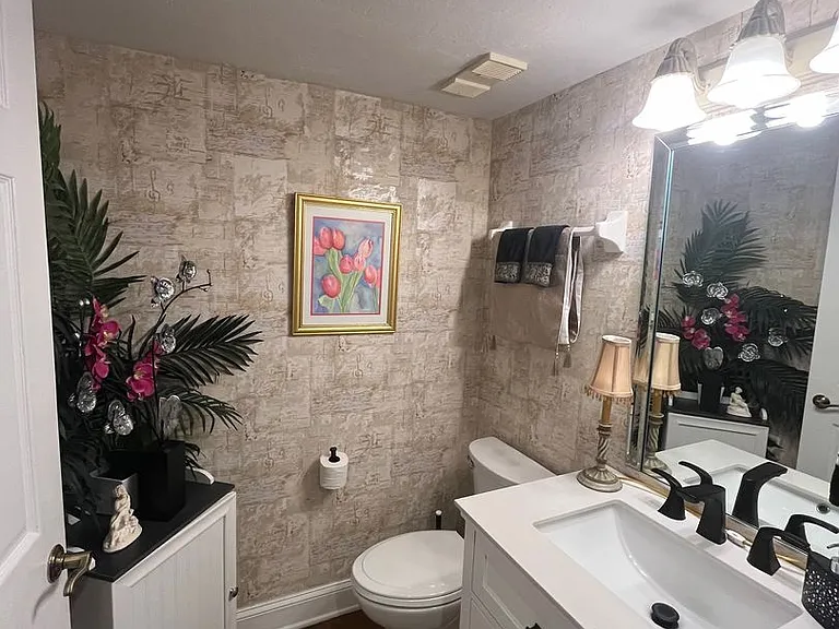 1 John Anderson Dr #4050 — Photo 10