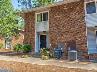 365 W Illinois Ave APT 9, Southern Pines, NC 28387