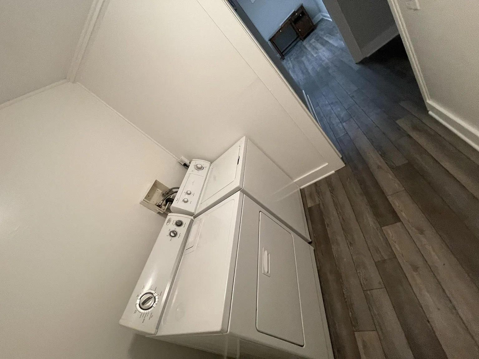 4 bed, 1.0 bath, 1300 sqft, $776 — Photo 4
