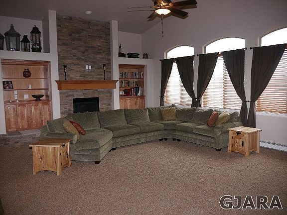 2nd image of 2555 Kelby Ct