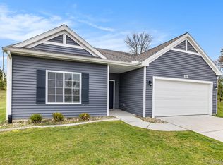 104 Cottonwood Ct, Litchfield, MI 49252