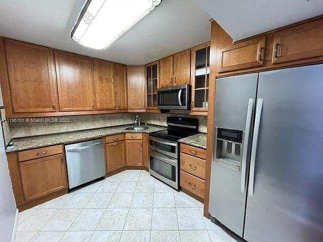 2nd image of 2500 Parkview Dr APT 405