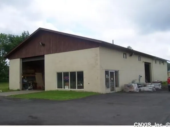 8531 Oswego Rd, Baldwinsville, NY 13027