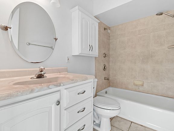 5th image of 316 Southwind Court #204