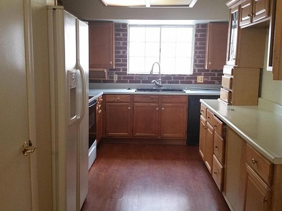 5th image of 8918 W Vernon Ave