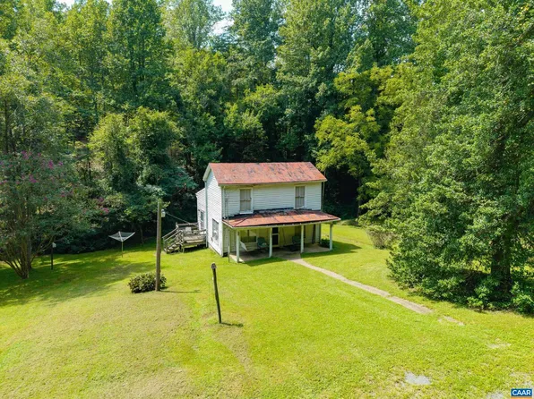 6864 Free Union Rd, Free Union, VA 22940