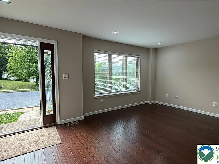 148 Cornerstone Pl — Photo 4