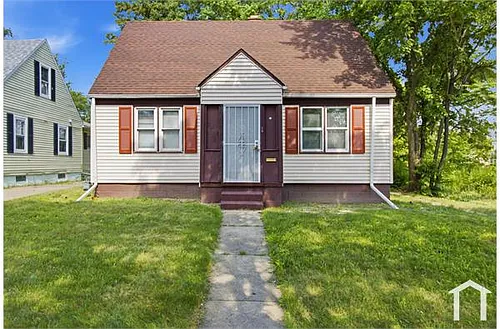 19916 Westphalia St Photo 1