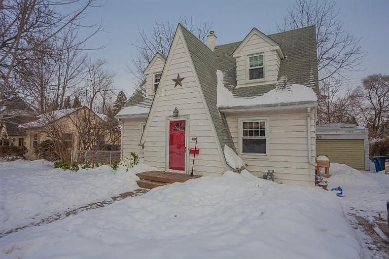 1st image of 104 Longman Ln