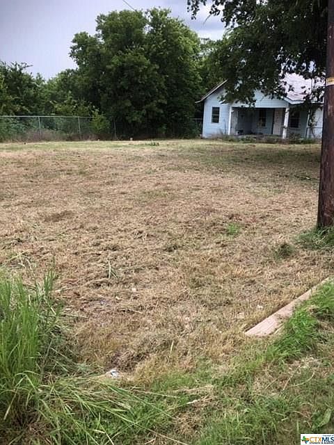 2nd image of 516 Gibson Ave