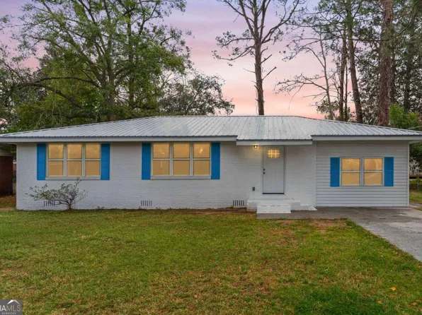 2640 Canary Dr, Brunswick, GA 31520