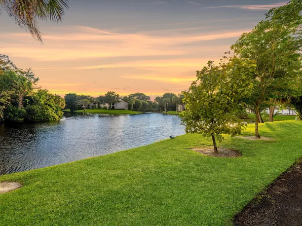 3000 NW 42nd Avenue #B101, Coconut Creek, FL 33066