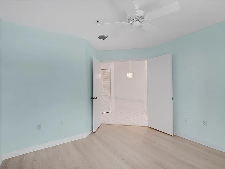 5876 Regal Glen Dr #201 — Photo 23