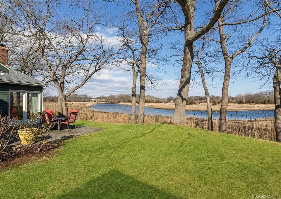 7 Sandgate Circle