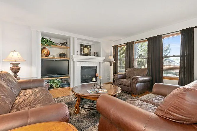 829 Sparrow Hawk Dr — Photo 14