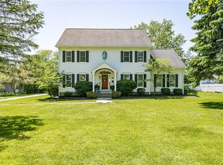 418 N Main St, Canandaigua, NY 14424