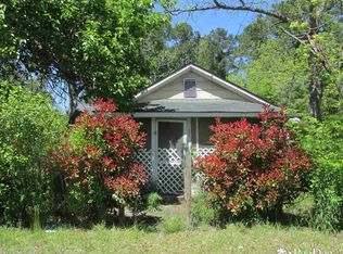 437 E Lowman St, Mullins, SC 29574