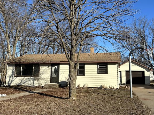 136 Elmwood Ln