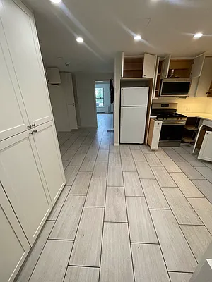 Rented by Irene Mihalios, LREB | media 7