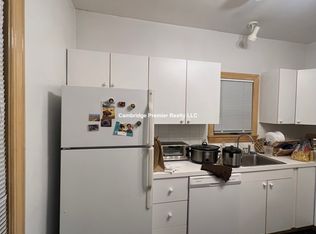 82 Park Ave #2, Cambridge, MA 02138