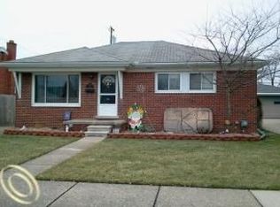 24595 Mabray Ave, Eastpointe, MI 48021