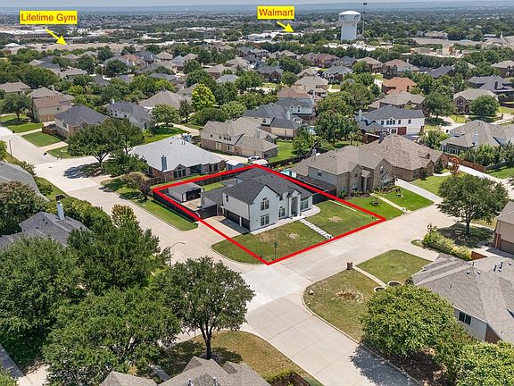 4th image of 2814 Saint Maria Dr