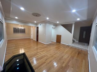 4355 Camero Ave, Los Angeles, CA 90027