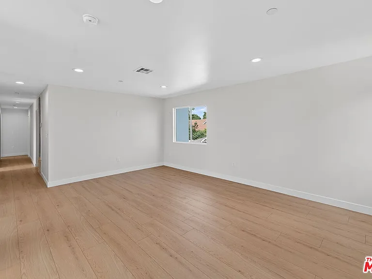3436 Hunter St — Photo 26