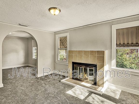 3rd image of 1171 W 12th St