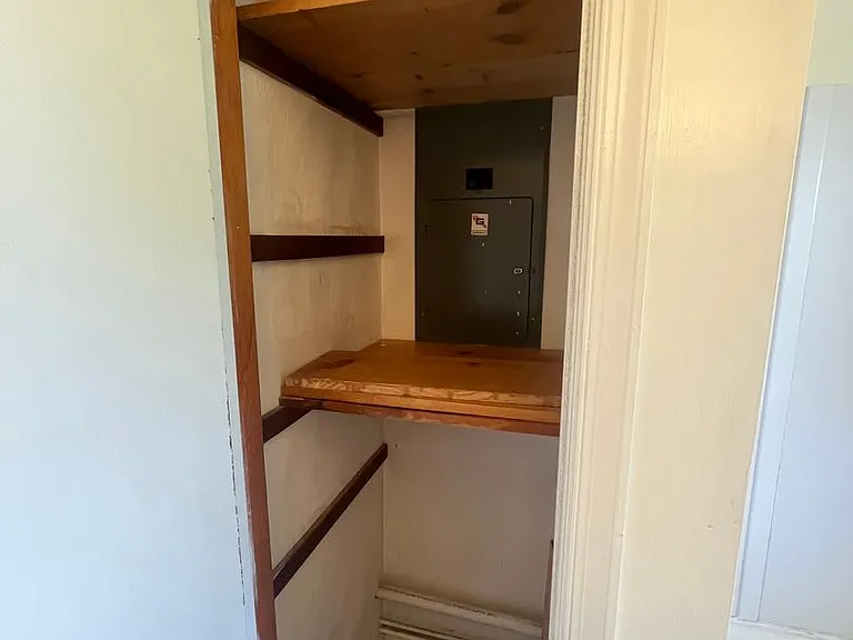 207 Broce Dr — Photo 14