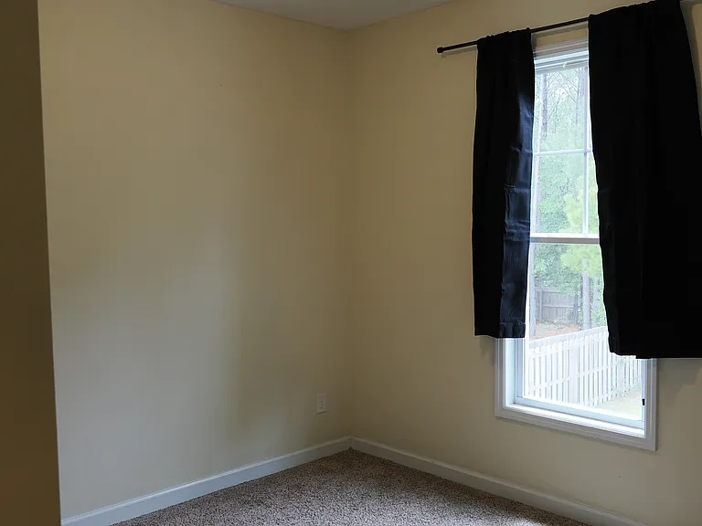 611 Winfall Dr — Photo 22