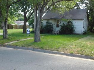 817 N D St, Herington, KS 67449