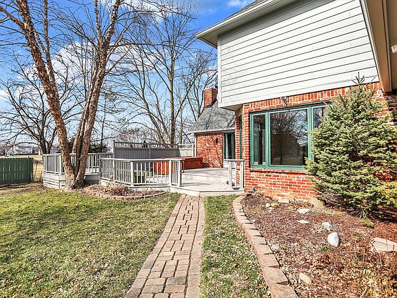 4th image of 980 Bayside Dr